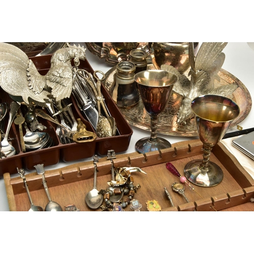 196 - A BOX OF ASSORTED WHITE METAL WARE AND OTHER ITEMS, to include a wooden display rack with collectabl... 