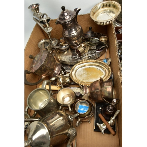 196 - A BOX OF ASSORTED WHITE METAL WARE AND OTHER ITEMS, to include a wooden display rack with collectabl... 