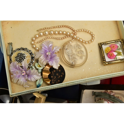 201 - A BOX OF ASSORTED ITEMS, to include Delina embroidered vanity set, three mantle clocks, names to inc... 