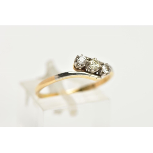 75 - A THREE STONE DIAMOND RING, three round brilliant cut diamonds prong set in white metal, approximate... 