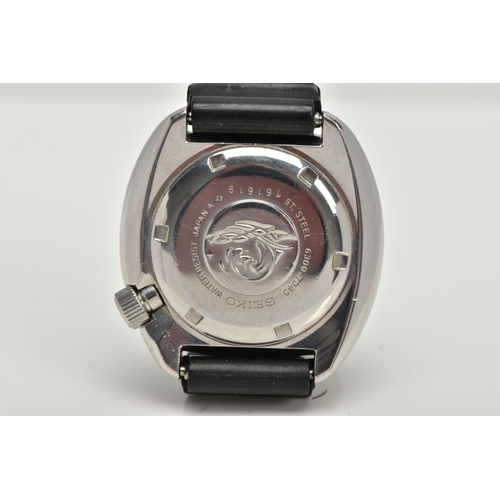 81 - A GENTS 'SEIKO AUTOMATIC' WATCH HEAD, round black dial signed 'Seiko automatic' spot and baton lumin... 