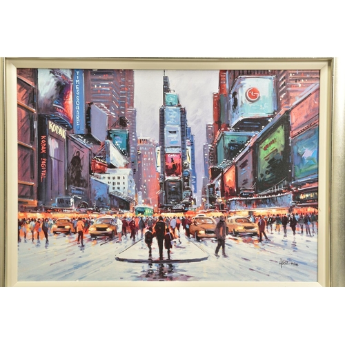 409 - HENDERSON CISZ (BRAZIL 1960) 'TIMES SQUARE AT TWILIGHT', a signed limited edition print of an Americ... 