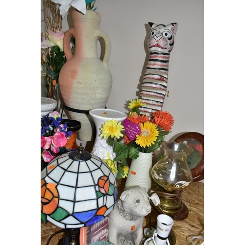 433 - A GROUP OF VASES, LAMPS AND DECORATIVE HOMEWARES, to include seven table lamps, an oil lamp in need ... 