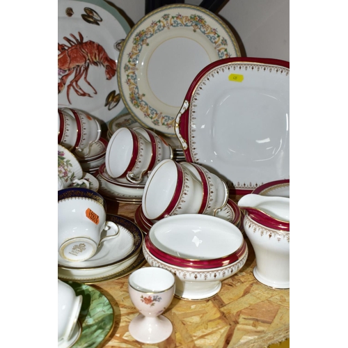 435 - A TWENTY TWO PIECE AYNSLEY DURHAM TEA SET AND OTHER AYNSLEY WARES, Durham 1646 tea set comprises a c... 