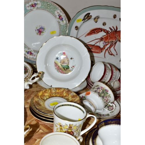 435 - A TWENTY TWO PIECE AYNSLEY DURHAM TEA SET AND OTHER AYNSLEY WARES, Durham 1646 tea set comprises a c... 