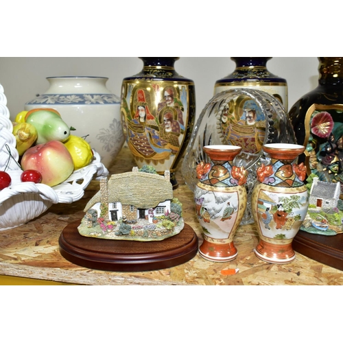 446 - A GROUP OF VASES, JARDINIERES, LAMP AND DECORATIVE HOMEWARES, to include a vintage Cermonac, Monaco ... 