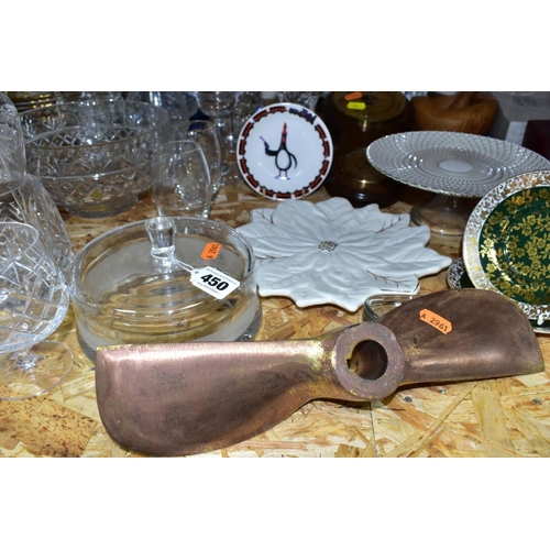 450 - A GROUP OF CERAMICS, GLASSWARES, A PROPELLER AND SUNDRY ITEMS, to include a Typhoon frosted glass bu... 