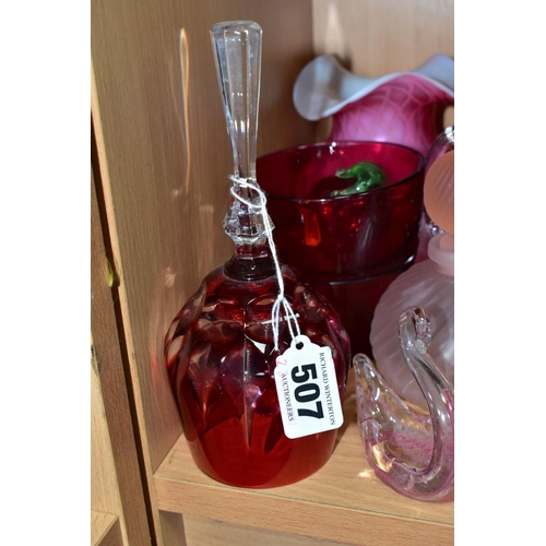 507 - A COLLECTION OF 19TH AND 20TH CENTURY COLOURED GLASSWARE, MOSTLY CRANBERRY AND RUBY, includes a case... 