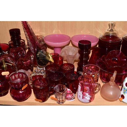 507 - A COLLECTION OF 19TH AND 20TH CENTURY COLOURED GLASSWARE, MOSTLY CRANBERRY AND RUBY, includes a case... 