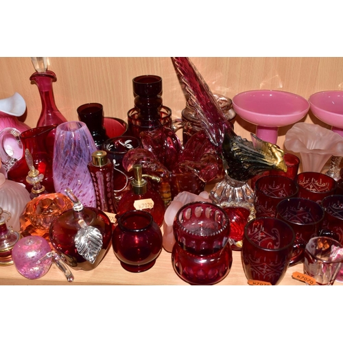 507 - A COLLECTION OF 19TH AND 20TH CENTURY COLOURED GLASSWARE, MOSTLY CRANBERRY AND RUBY, includes a case... 