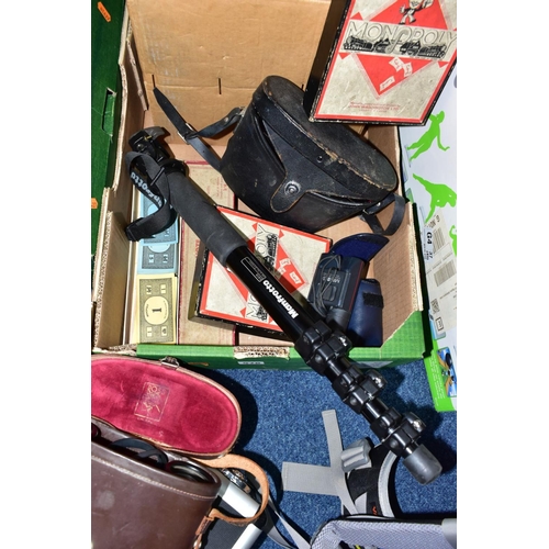 578 - A BOX AND LOOSE NINTENDO WII, PROJECTOR, BINOCULARS, TRIPOD AND SUNDRY ITEMS, to include a boxed Nin... 