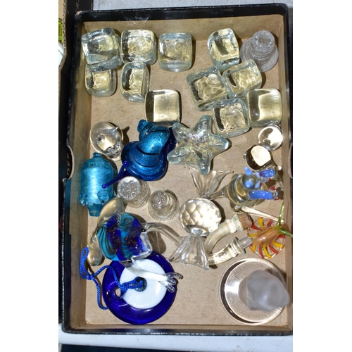 625 - FIVE BOXES OF DECORATIVE GLASSWARES, to include a box of marbles, lampwork creatures, a classical fi... 