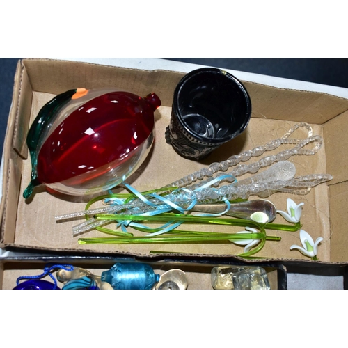 625 - FIVE BOXES OF DECORATIVE GLASSWARES, to include a box of marbles, lampwork creatures, a classical fi... 