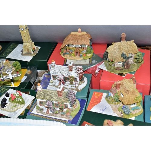 643 - THIRTY FIVE BOXED LILLIPUT LANE SCULPTURES/PLAQUE FROM VARIOUS COLLECTIONS, with deeds except where ... 