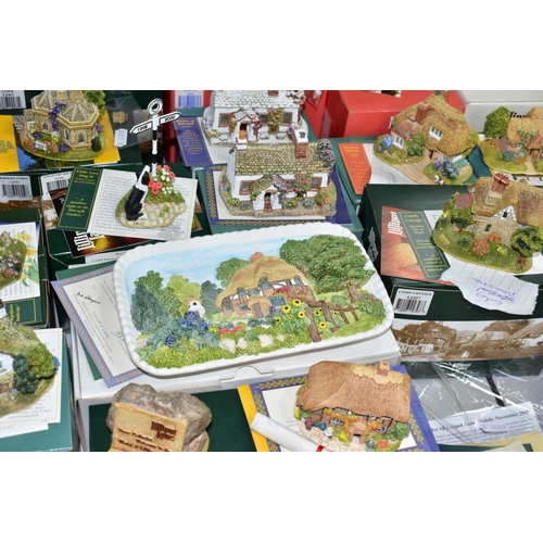 643 - THIRTY FIVE BOXED LILLIPUT LANE SCULPTURES/PLAQUE FROM VARIOUS COLLECTIONS, with deeds except where ... 