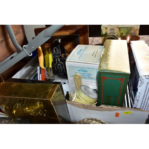 650 - FOUR BOXES AND LOOSE SUNDRY HOUSEHOLD ITEMS, to include a yellow Gray's Pottery table lamp, a sevent... 