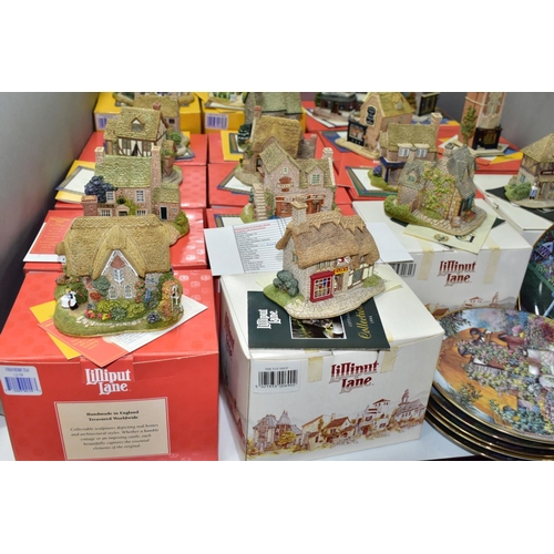 659 - SEVENTEEN BOXED LILLIPUT LANE SCULPTURES, from various collections all with deeds except where menti... 