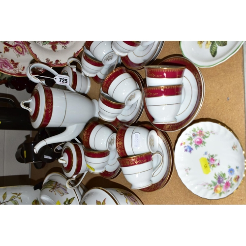 725 - A MIXED GROUP OF CERAMICS ETC, TO INCLUDE A NORITAKE 'GOLDMERE' TEA SET, twelve cups and saucers, te... 