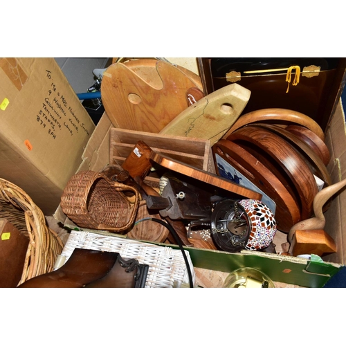 733 - BOXED AND LOOSE SUNDRY ITEMS ETC,  to include a box of treen items - turned wooden bowls and vases, ... 