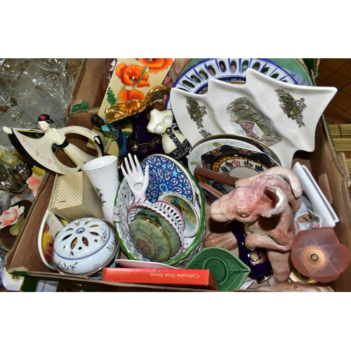 750 - FOUR BOXES AND LOOSE CERAMICS AND GLASSWARES, to include a boxed set of four Next Platinum Drizzle w... 