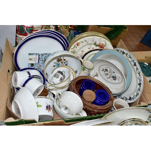 755 - THREE BOXES OF TEA AND DINNER WARES, to include a twenty four piece Royal Grafton Malvern tea set, a... 