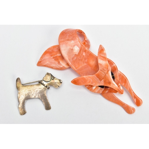 104 - A LEA STEIN BROOCH AND ONE OTHER, a compressed plastic brooch in the form of a fox, orange and cream... 