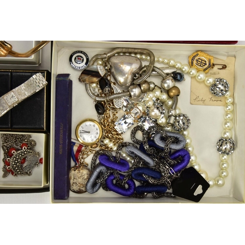 137 - A SELECTION OF COSTUME JEWELLERY, to include a gold-plated swivel fob set with bloodstone and carnel... 