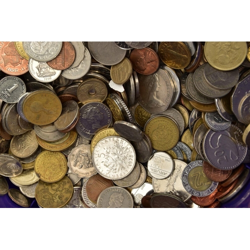 185 - A LARGE PLASTIC BOX CONTAINING  MAINLY LATE 20th CENTURY WORLD COINS, to include over 17 Euros in co... 