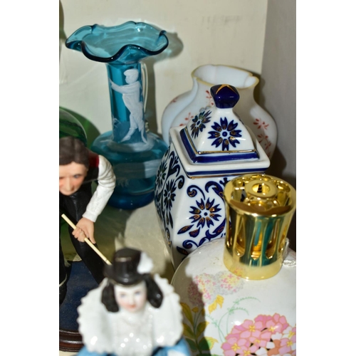 465 - A BESWICK KINGFISHER MODEL NO 2371, A MINTON MEADOWSWEET FAIRY M S 50 AND OTHER CERAMICS AND GLASSWA... 