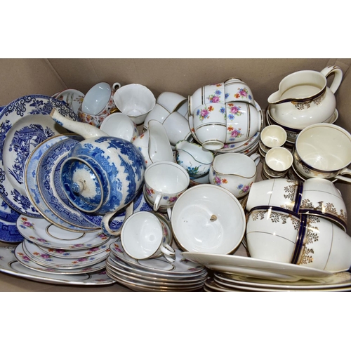 470 - FOUR BOXES AND LOOSE CERAMICS AND GLASSWARES, to include two Royal Crown Derby white square trinket ... 