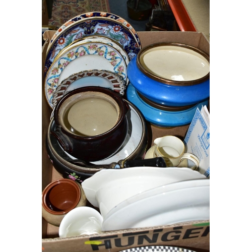 470 - FOUR BOXES AND LOOSE CERAMICS AND GLASSWARES, to include two Royal Crown Derby white square trinket ... 