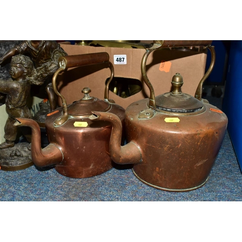 487 - A BOX AND LOOSE METALWARES, to include a brass Middle Eastern style covered spice bowl, a Salters 'E... 