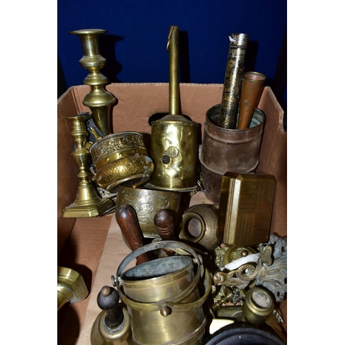 487 - A BOX AND LOOSE METALWARES, to include a brass Middle Eastern style covered spice bowl, a Salters 'E... 