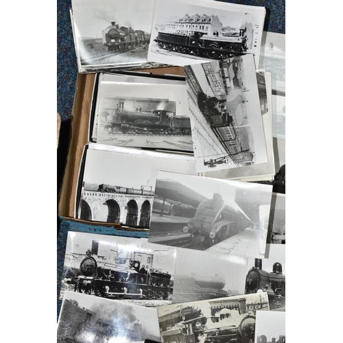 495 - STEAM LOCOMOTIVE PHOTOGRAPHS & POSTCARDS, a collection of approximately 220 photographs, mainly from... 