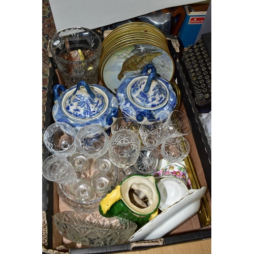 508 - A BOX AND LOOSE CERAMICS, GLASS, TYPEWRITER AND SAMOVAR, to include a boxed Stuart Crystal fruit bow... 