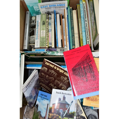 511 - TWO BOXES OF FOSSILS, ROCKS, MINERALS AND RELATED BOOKS, approximately to include over thirty books ... 