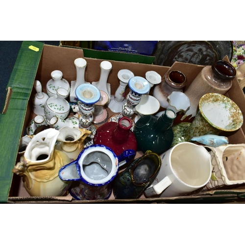 515 - FIVE BOXES AND LOOSE CERAMICS AND GLASSWARES, to include a Sylvac 1115 squirrel and acorn jug in lig... 