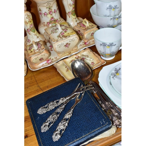 540 - A TWENTY ONE PIECE SHELLEY CORNFIELD PART TEA SET, A CROWN DEVON DRESSING TABLE SET AND METALWARES, ... 