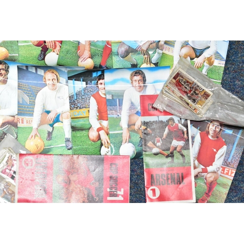 553 - FOOTBALL CARDS, The SUN Football Encyclopaedia & Soccer Stamp Album 1971-72 (incomplete) together wi... 