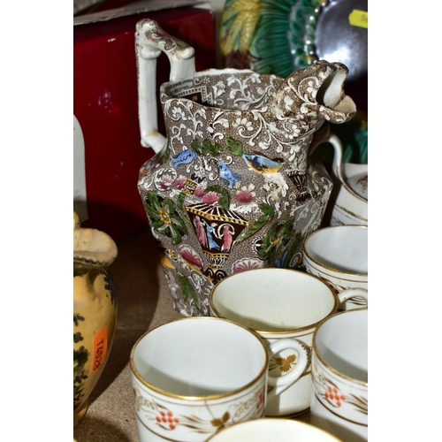 562 - A GROUP OF NINETEENTH CENTURY CERAMICS, to include an early nineteenth century Grainger & Co Worcest... 