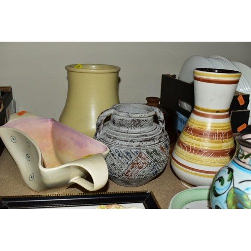 566 - TWO BOXES AND LOOSE CERAMICS, to include a nineteen piece Denby Mandarin part tea set, a quantity of... 