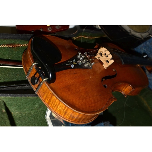 581 - THREE STRINGED INSTRUMENTS, comprising two unbranded banjolins, approximate lengths 58cm and 54cm an... 