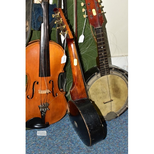 581 - THREE STRINGED INSTRUMENTS, comprising two unbranded banjolins, approximate lengths 58cm and 54cm an... 