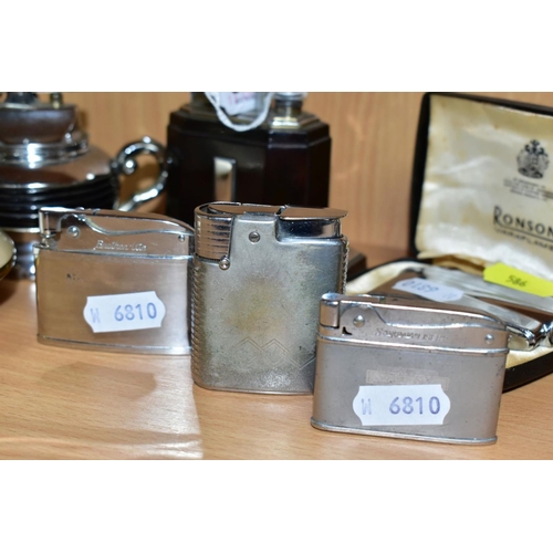 586 - POCKET AND TABLE LIGHTERS, to include a pre 1942 Ronson Touch Tip table lighter with tortoise shell ... 