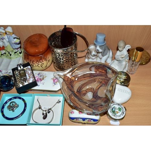 597 - COSTUME JEWELLERY, DECORATIVE CERAMICS AND GLASS ETC, to include a Debenhams Vicenza necklace stampe... 