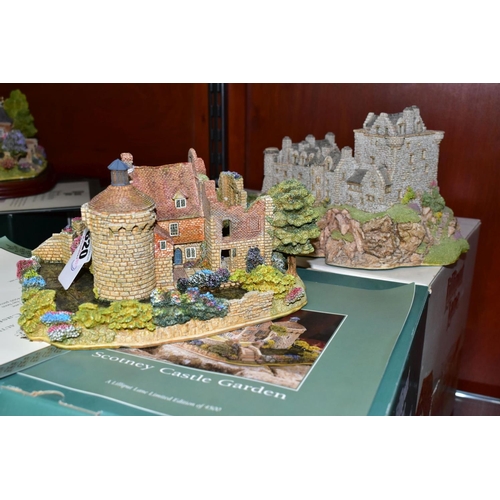 620 - TWO BOXED LIMITED EDITION LILLIPUT LANE SCULPTURES, comprising Scotney Castle Garden no 3719/4500 wi... 