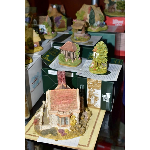 624 - THIRTY FOUR LILLIPUT LANE SCULPTURES, most with deeds and boxes unless mentioned, comprising twenty ... 