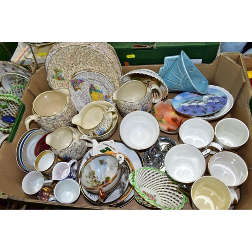 638 - FOUR BOXES AND LOOSE CERAMICS, to include a Mintons Guinness ashtray and match stand, a Royal Crown ... 