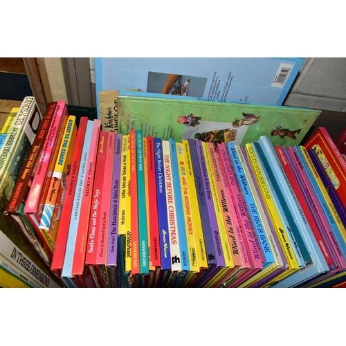 653 - FIVE BOXES OF CHILDRENS POP-UP BOOKS ETC, to include Fairy tale pop-up play set, Fungus the Bogeyman... 