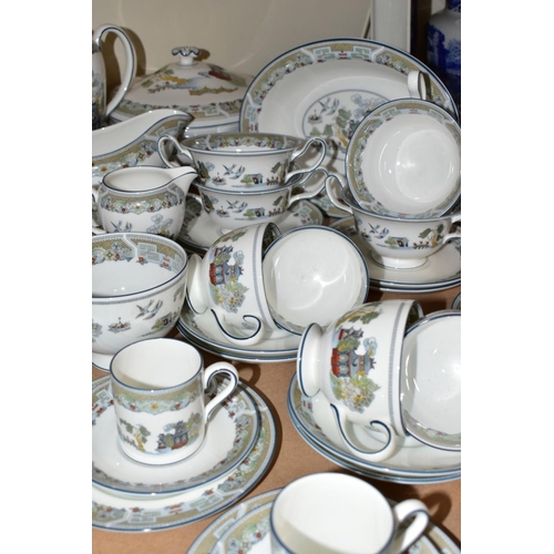 687 - A SEVENTY FIVE PIECE WEDGWOOD CHINESE LEGEND DINNER SERVICE, comprising a coffee pot, a teapot, two ... 